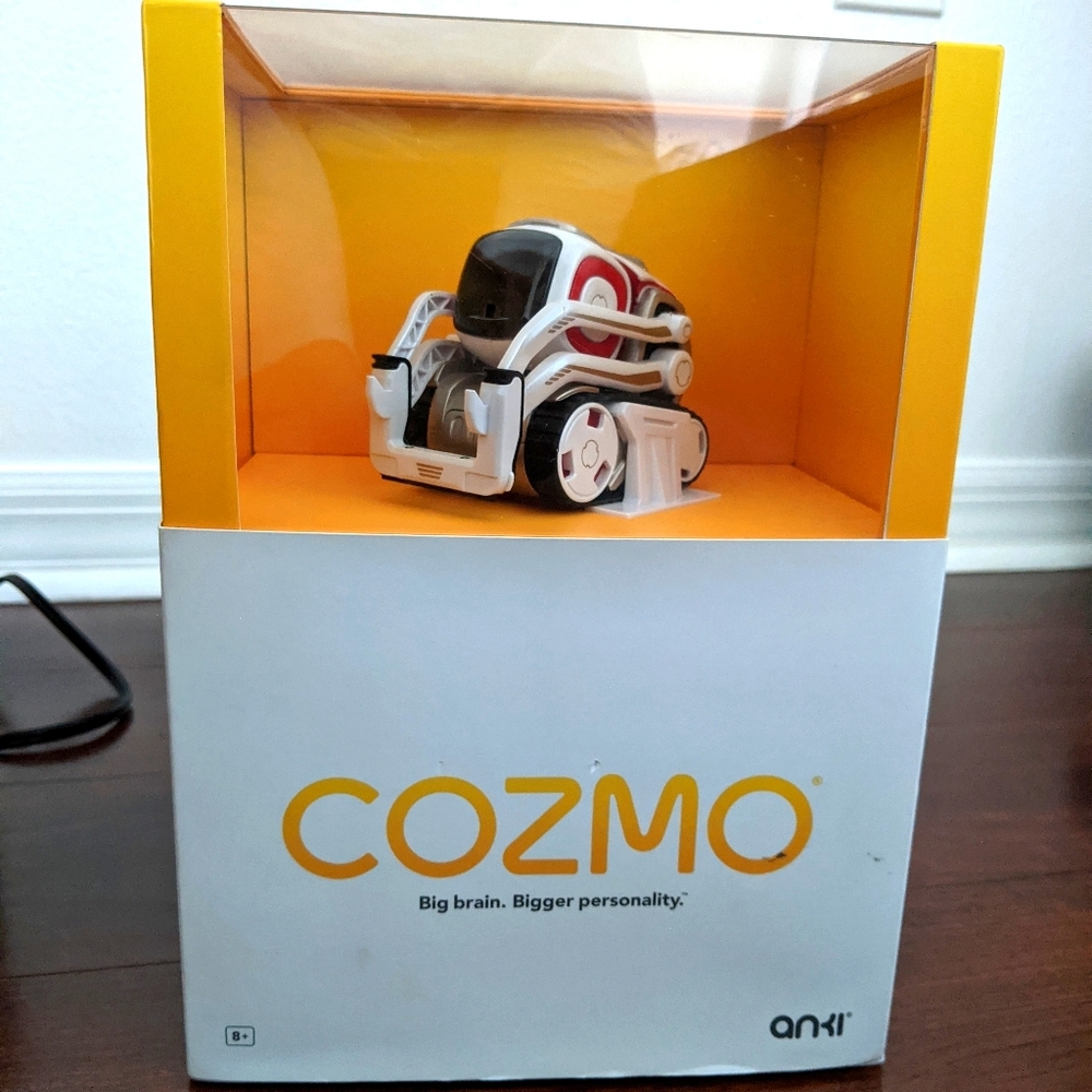 Cozmo Robot